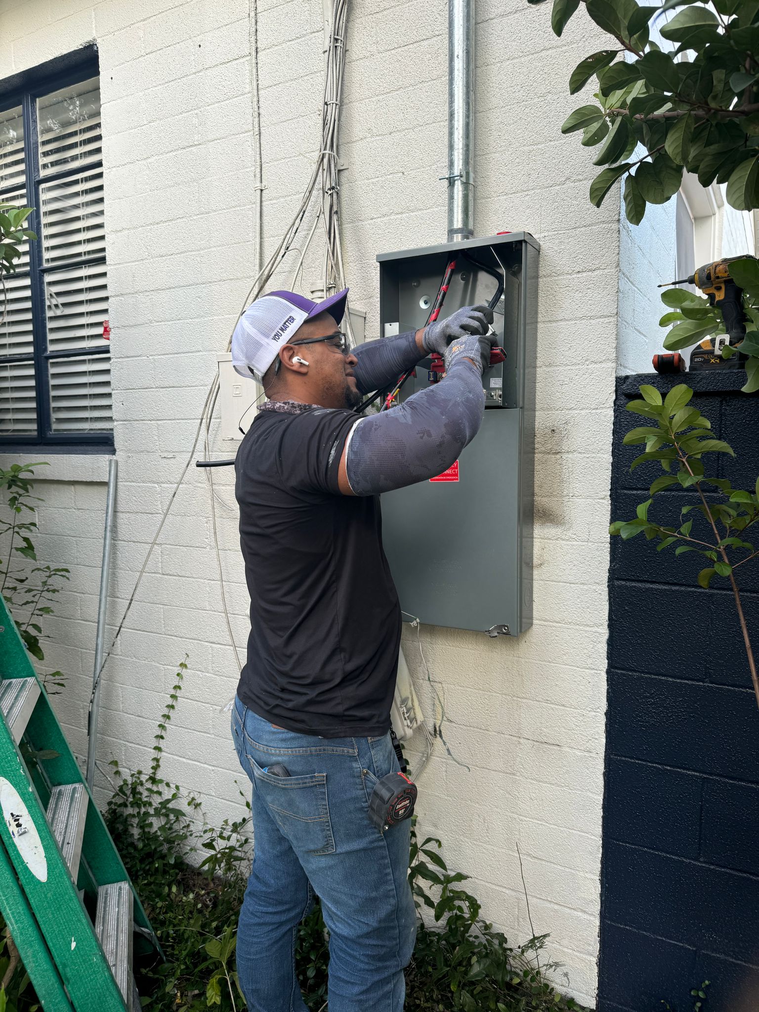 Mantenimiento de servicios eléctricos (24)